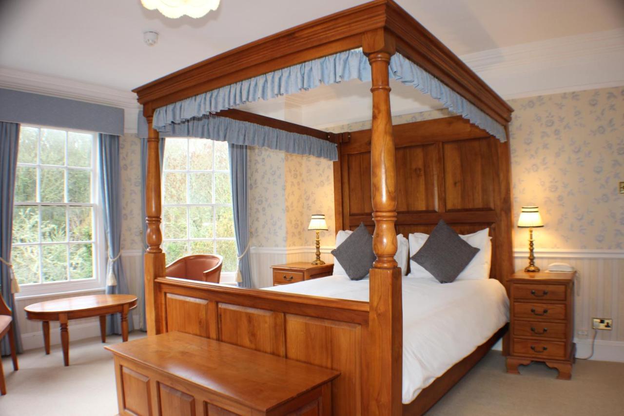 Rose In Vale Hotel